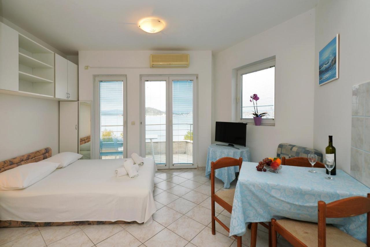 Apartman Mana, Murter Dış mekan fotoğraf