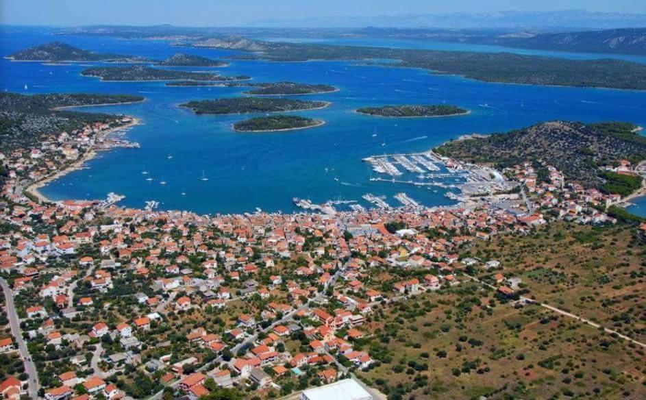 Apartman Mana, Murter Dış mekan fotoğraf