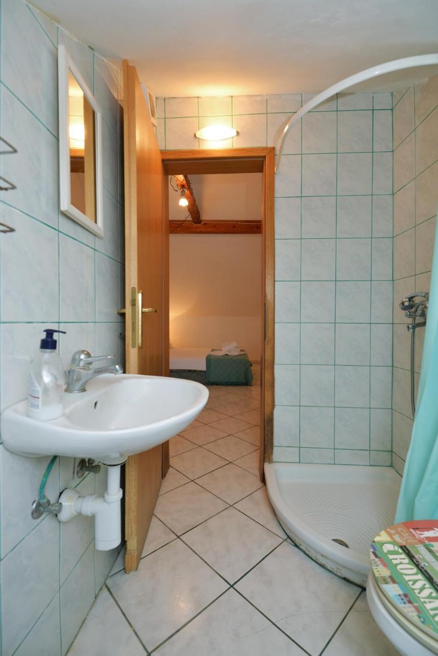 Apartman Mana, Murter Dış mekan fotoğraf
